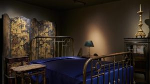 photographie de la chambre de Proust après rénovation : ©Pierre Antoine / Paris Musées / Musée Carnavalet