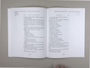 François Rabelais , « Pantagruel », dans Les Cinq livres, illustré par E. Boilvin, Paris, Librairie des Bibliophiles, [s.d.], p. 38-44 (colophon : Paris, Impr. D. Jouaust, 1876-1877). (Coll. Speeckaert) Extrait du chapitre VII du Livre II qui met en scène la bibliothèque de Saint-Victor, un lieu réel que l’auteur insère dans un décor largement imaginaire. Son inventaire, pure invention de Rabelais, parodie joyeusement les premiers catalogues de bibliothèques et l’érudition savante. 2/2